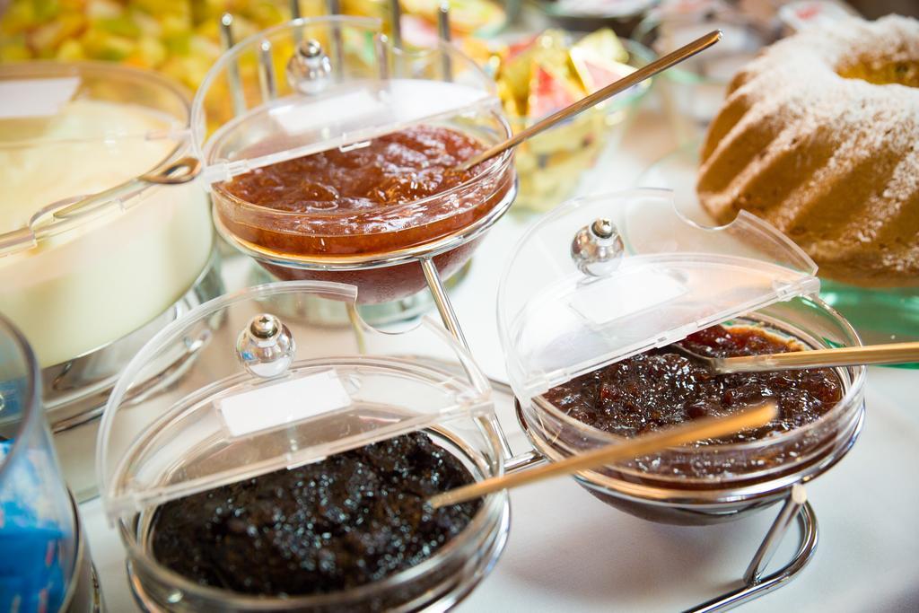 Hotel Restaurant Thadeushof Techelsberg ภายนอก รูปภาพ