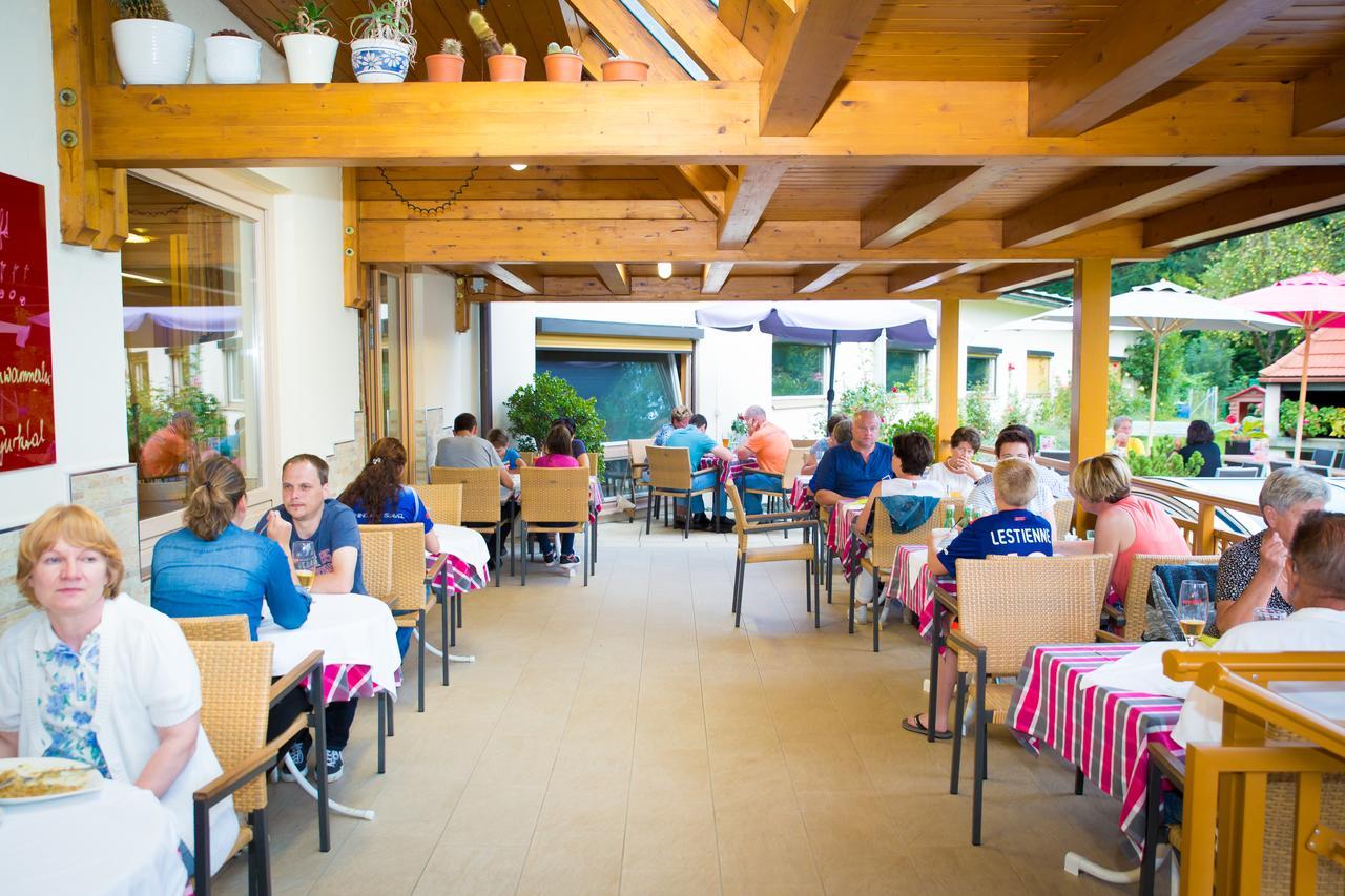 Hotel Restaurant Thadeushof Techelsberg ภายนอก รูปภาพ