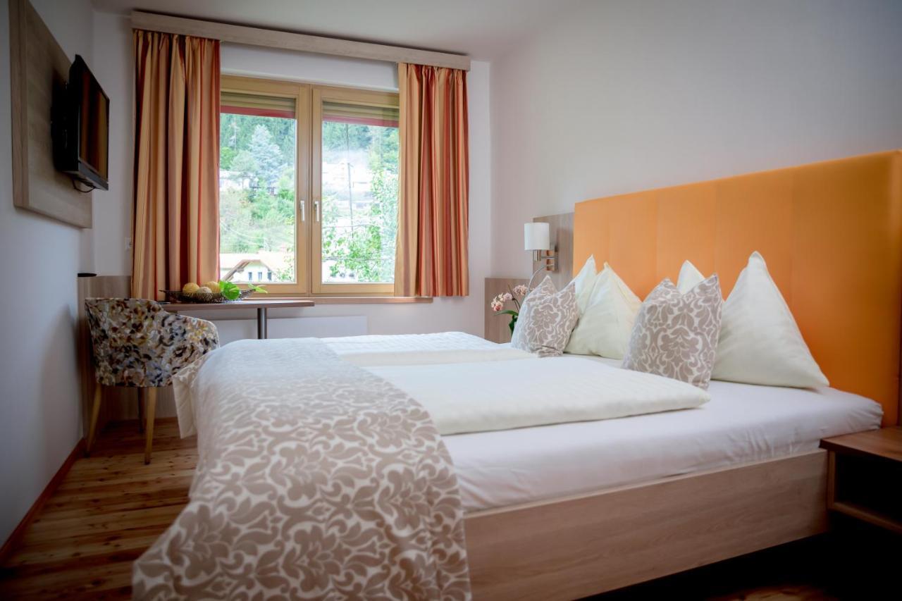 Hotel Restaurant Thadeushof Techelsberg ภายนอก รูปภาพ